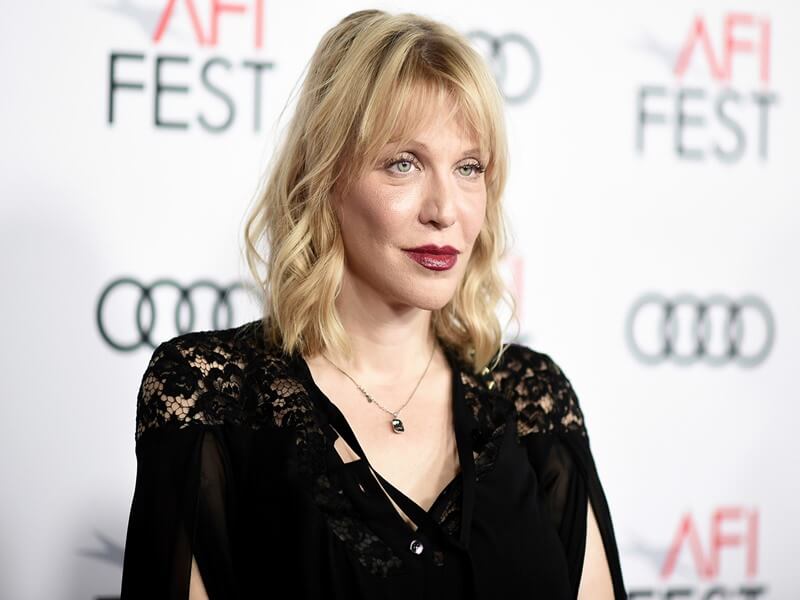 Courtney Love Tumy Zastrčit