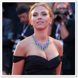 Scarlett Johansson Cleavage Gallery