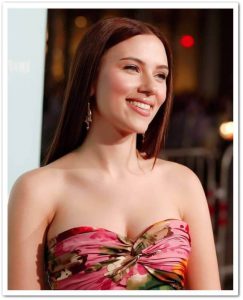 Scarlett Johansson Cleavage Gallery
