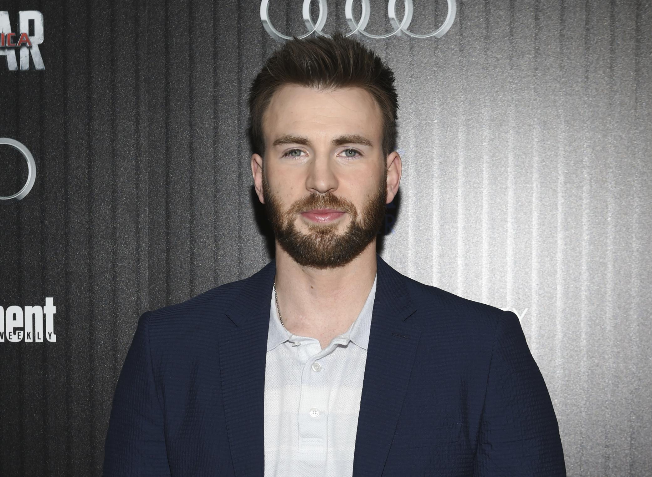 Did Chris Evans Get a Hair Transplant? Is He Going Bald? - Cosmeticium