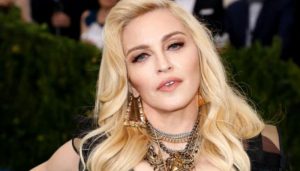 Madonna Facelift operation