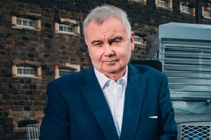 eamon holmes facelift
