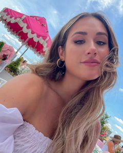 Rachel-Recchia-Get-Plastic-Surgery