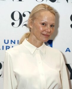 pamela enderson face surgery